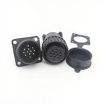 Connettore servo a 12 pin